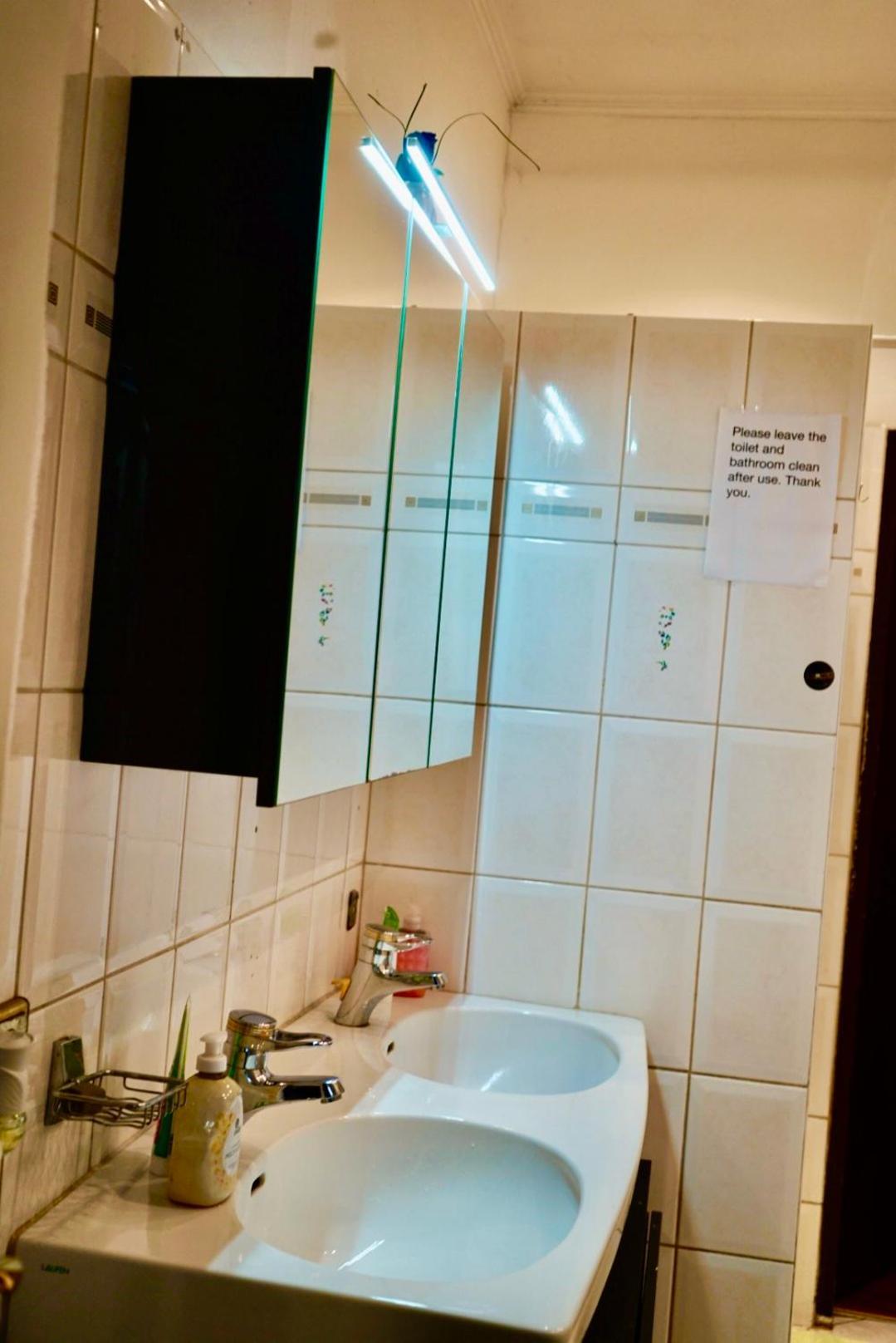 U6 Schoepfwerk Home Відень Екстер'єр фото